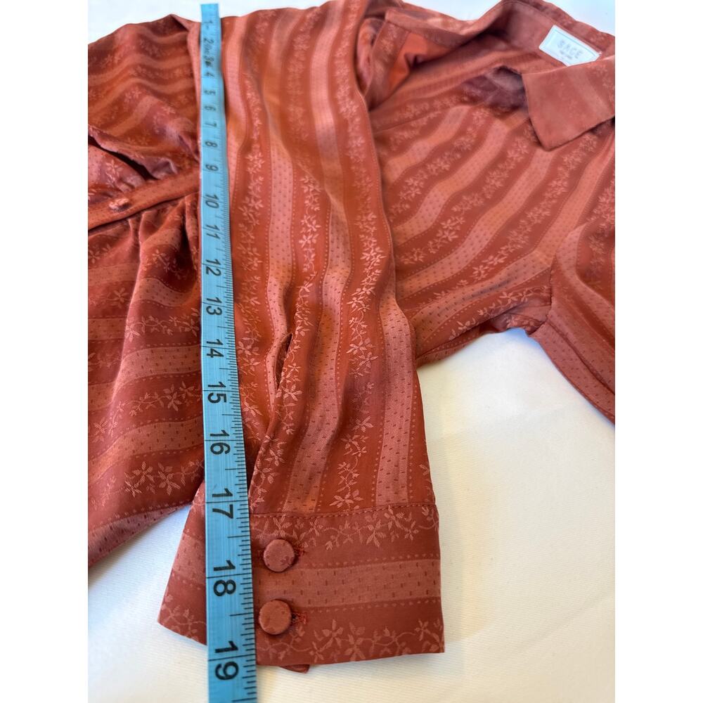 70s Retro Style Blouse Rust Orange Cloth Tonal Buttons Pointed Collar Size XS - Picture 6 of 9